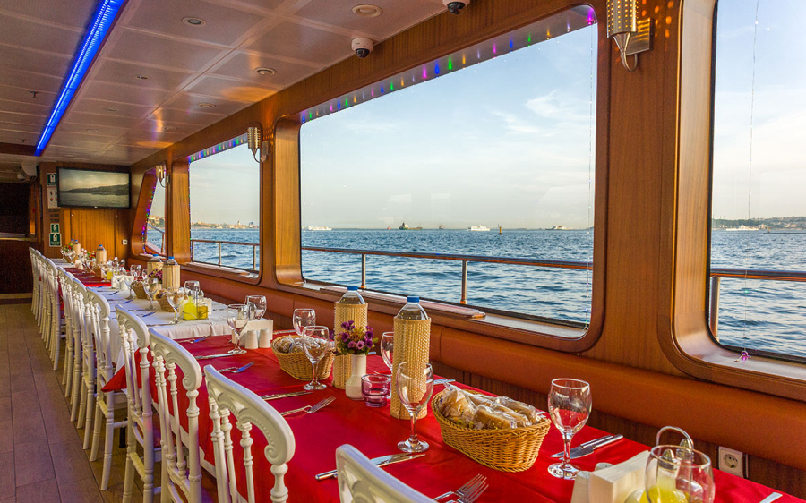 Bosphorus Dinner Cruise