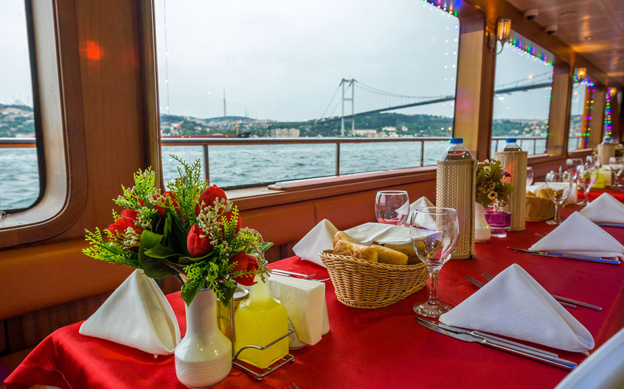 Bosphorus Dinner Cruise