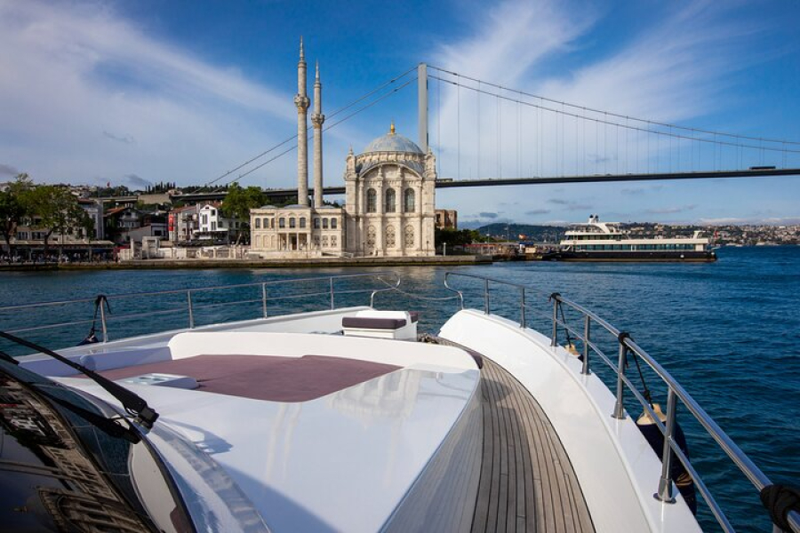 Bus + Boat Tour