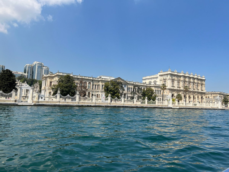 Bus + Boat Tour