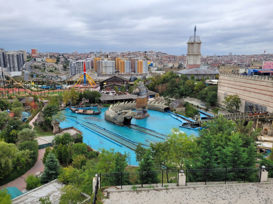 Vialand Theme Park Ticket & Shuttle