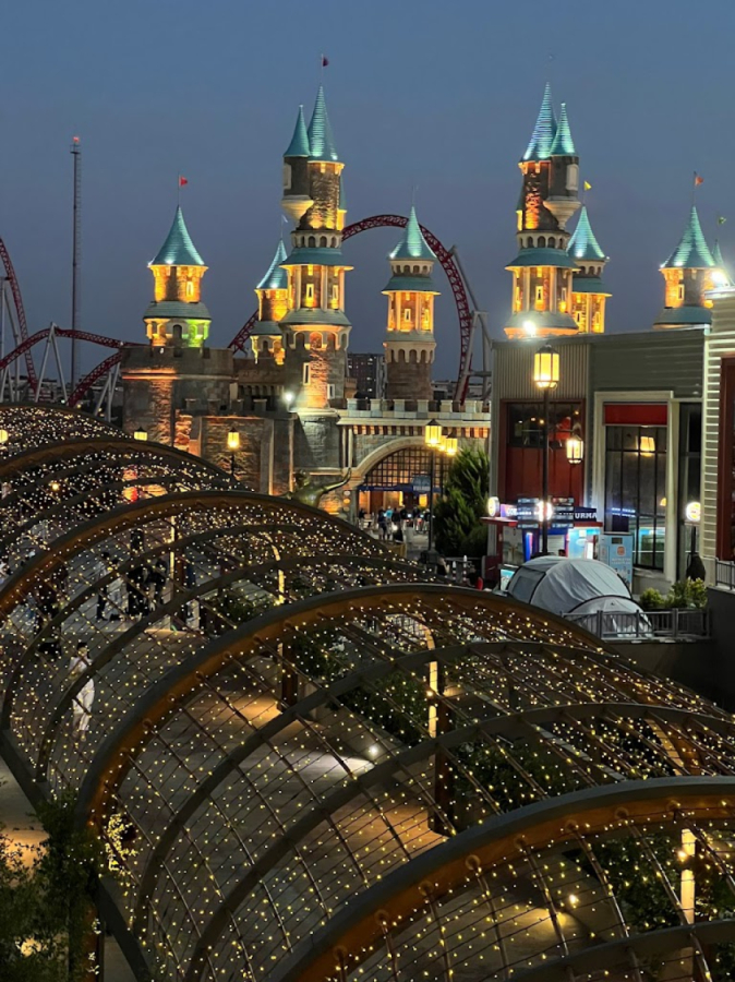 Vialand Theme Park Ticket & Shuttle