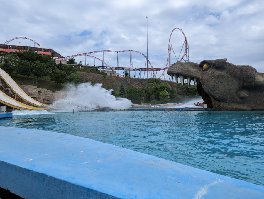 Vialand Theme Park Ticket & Shuttle