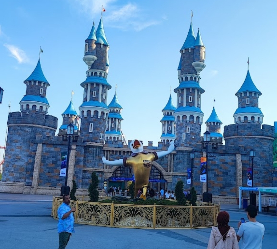 Vialand Theme Park Ticket & Shuttle